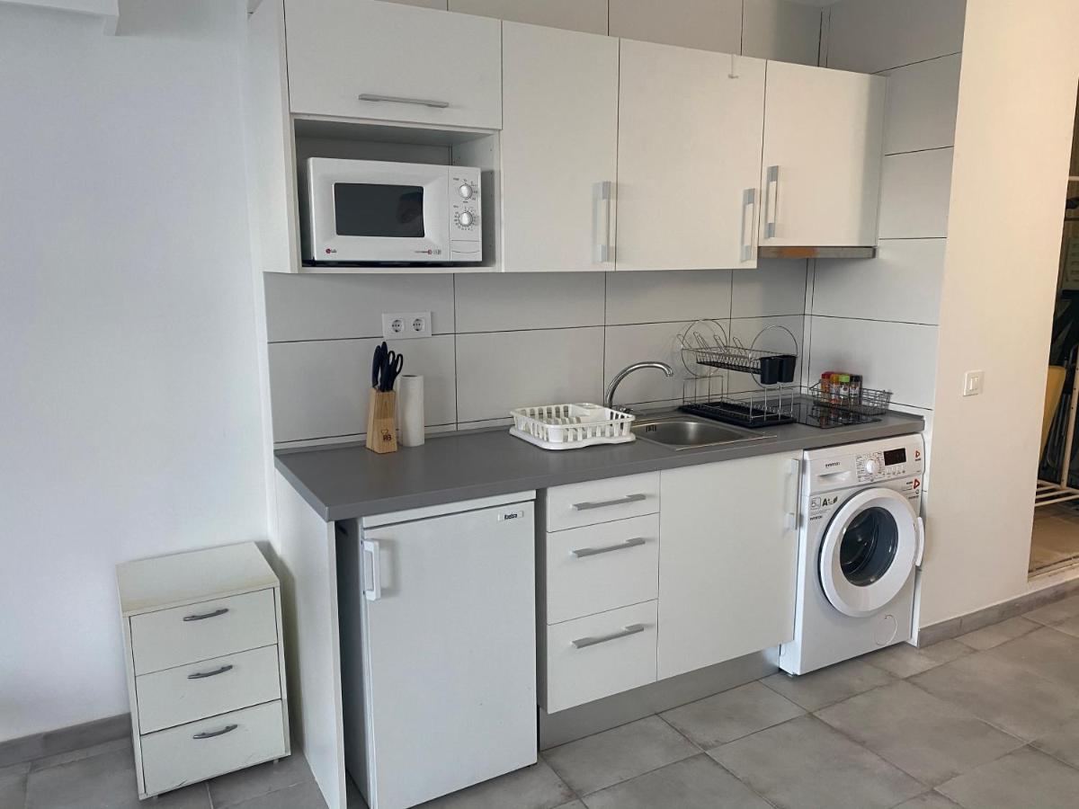 Nice Studio In Siesta 2 In Puerto Alcudia 8 Lägenhet Exteriör bild